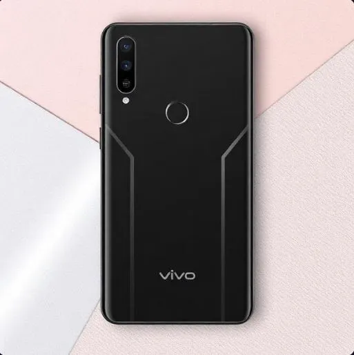 Vivo X300 Ultra Review 2026: The Camera Phone That Replaces Your Mirrorless Kit 2 Realme P4 Lite 5G smartphone in Mosaic Green showing 6.8-inch 144Hz display and slim design with large 7000mAh battery.
